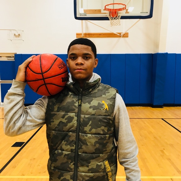 I Dream puff vest. - Picture 5 of 6